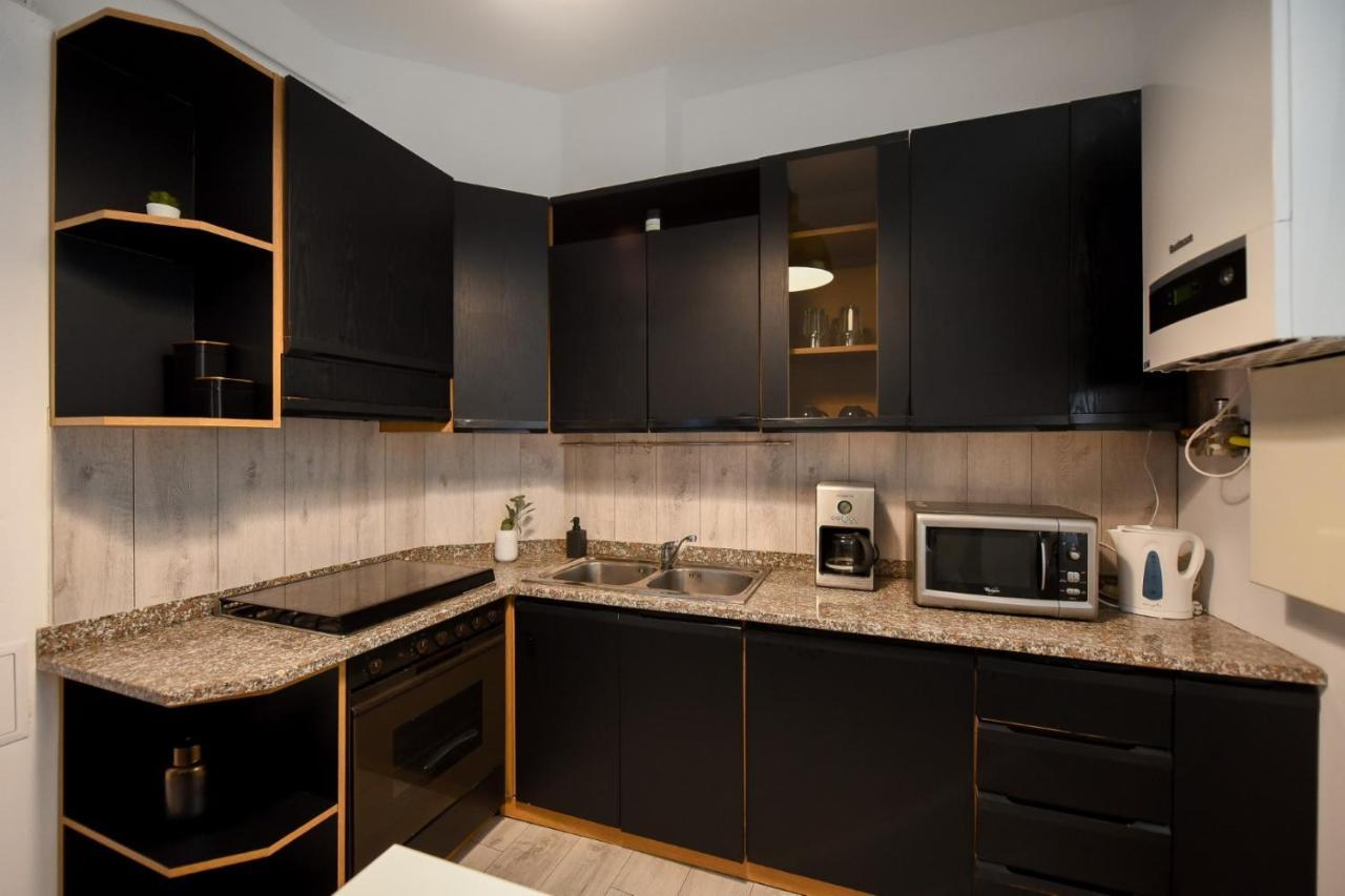 Апартаменты Amazing Location & Elegant Apt - Old Town Бухарест Экстерьер фото